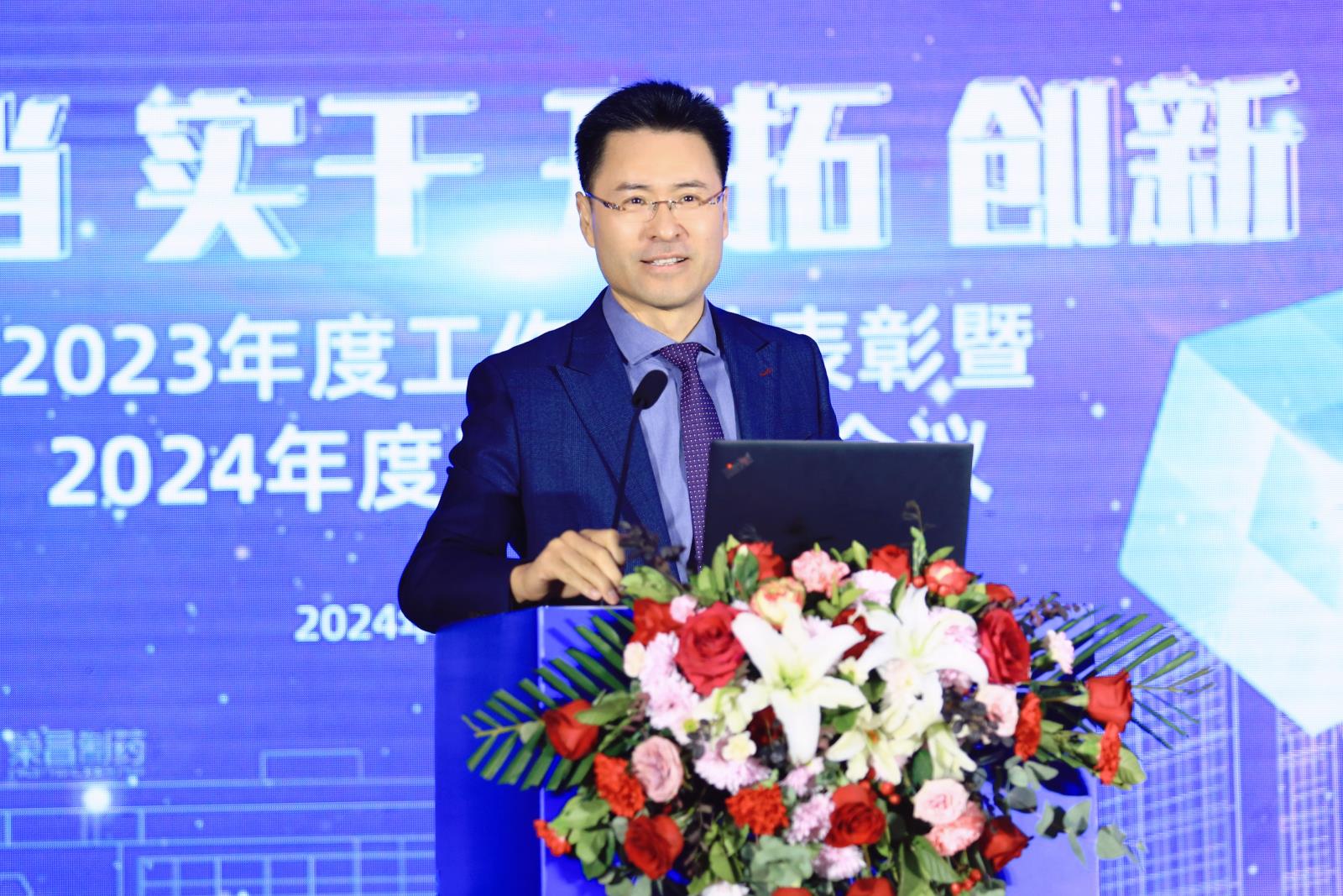 強(qiáng)總照片 (5).jpg 強(qiáng)總照片 (5).jpg